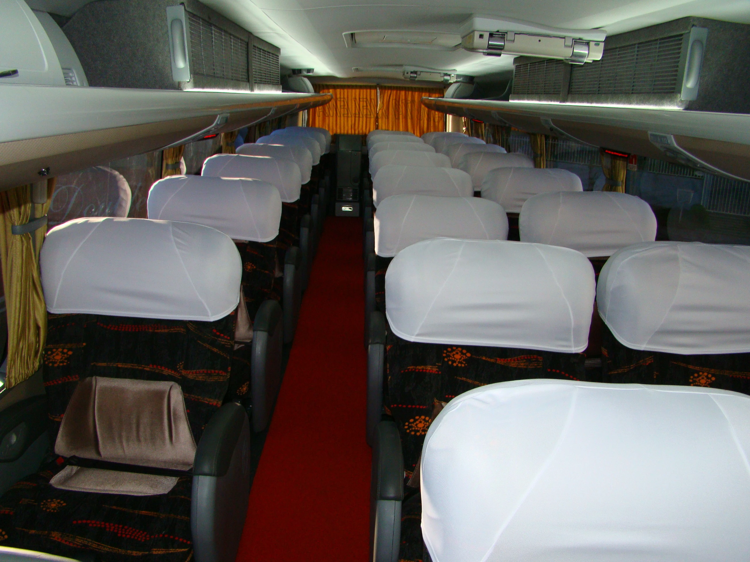 Santa Helena Turismo - Ônibus DD Leito Total Scania 440 (ano 2014)